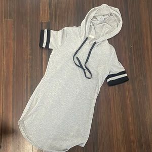 Gaze USA Women’s hooded dress